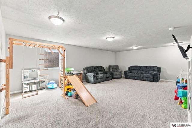 11705 S 113th Street, Papillion, NE 68046