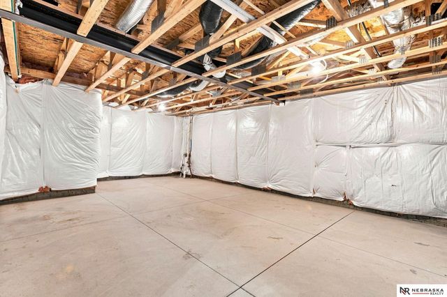 11705 S 113th Street, Papillion, NE 68046