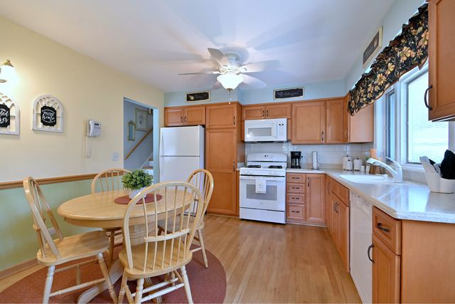 1031 S Belmont Avenue, Arlington Heights, IL 60005
