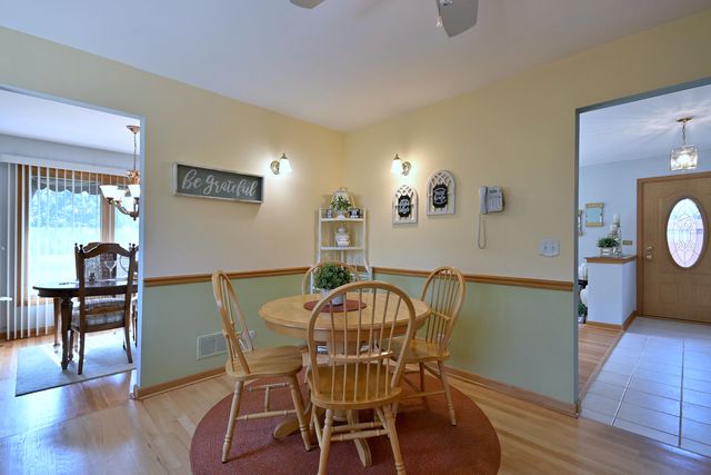 1031 S Belmont Avenue, Arlington Heights, IL 60005