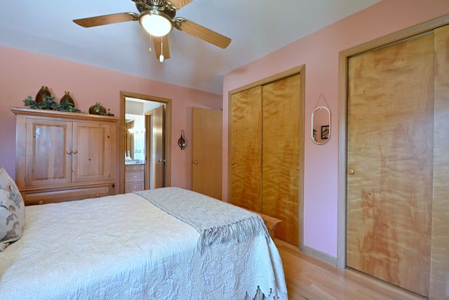 1031 S Belmont Avenue, Arlington Heights, IL 60005