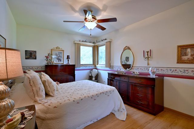 1031 S Belmont Avenue, Arlington Heights, IL 60005