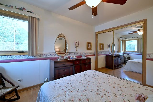 1031 S Belmont Avenue, Arlington Heights, IL 60005