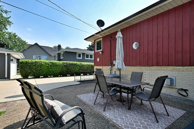 1031 S Belmont Avenue, Arlington Heights, IL 60005