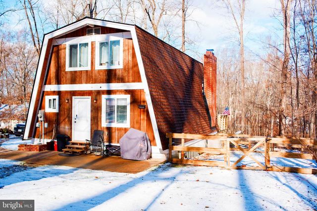 1659 S LAKESHORE DR, Louisa, VA 23093