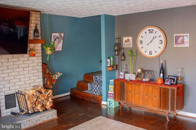 1659 S LAKESHORE DR, Louisa, VA 23093