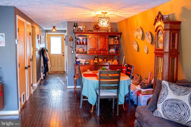 1659 S LAKESHORE DR, Louisa, VA 23093