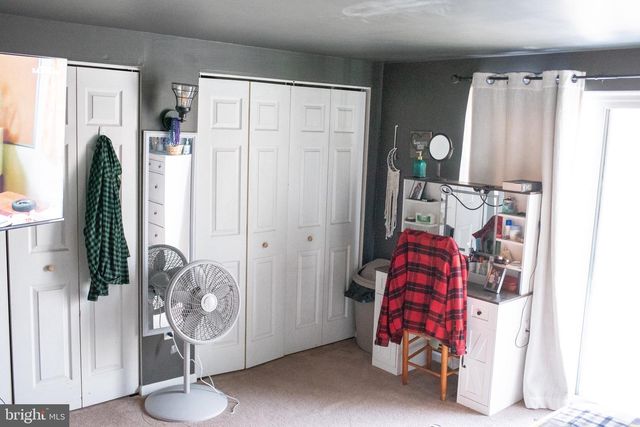 1659 S LAKESHORE DR, Louisa, VA 23093