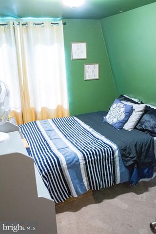 1659 S LAKESHORE DR, Louisa, VA 23093