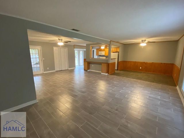 621 Georgia Avenue, Hinesville, GA 31313