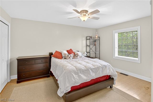 180 Mallard Creek Run, Lagrange, OH 44050