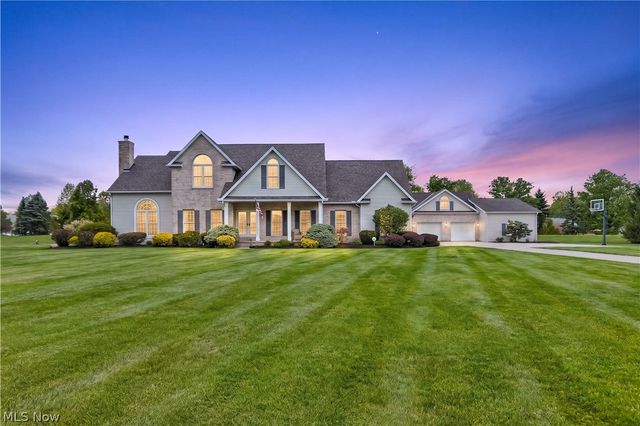180 Mallard Creek Run, Lagrange, OH 44050