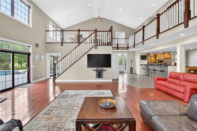 180 Mallard Creek Run, Lagrange, OH 44050