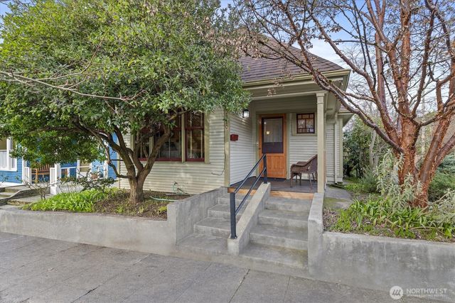 2310 N 65th Street, Seattle, WA 98103