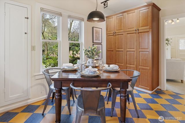 2310 N 65th Street, Seattle, WA 98103