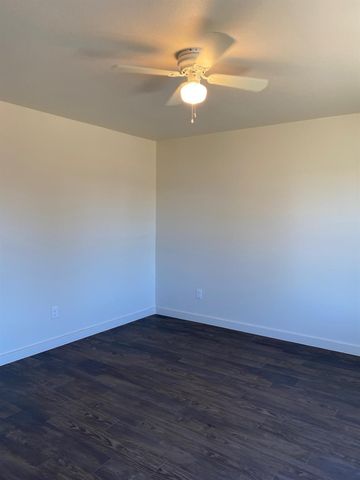 124 Bridlewood Lane, Bridgeport, TX 76426