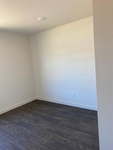 124 Bridlewood Lane, Bridgeport, TX 76426