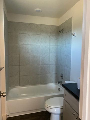 124 Bridlewood Lane, Bridgeport, TX 76426