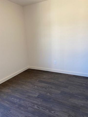 124 Bridlewood Lane, Bridgeport, TX 76426