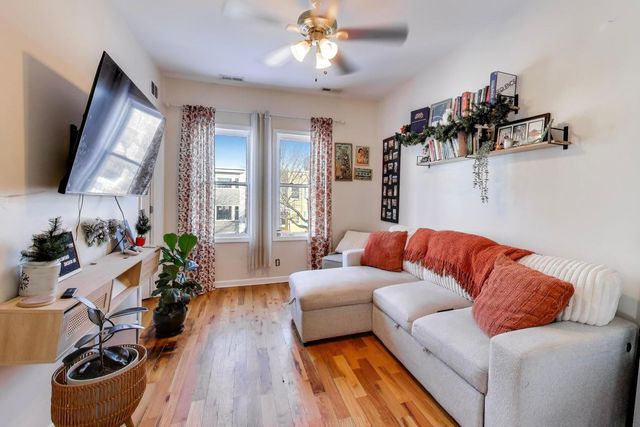 1620 N SPAULDING Avenue, Chicago, IL 60647