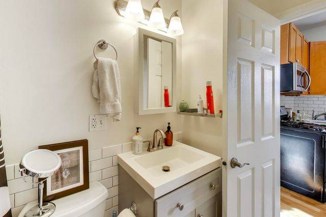 1620 N SPAULDING Avenue, Chicago, IL 60647