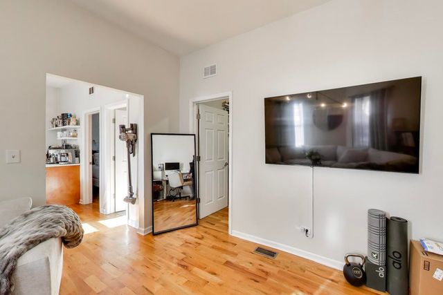 1620 N SPAULDING Avenue, Chicago, IL 60647