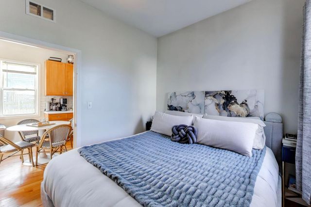 1620 N SPAULDING Avenue, Chicago, IL 60647