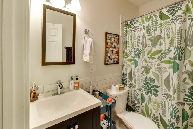 1620 N SPAULDING Avenue, Chicago, IL 60647