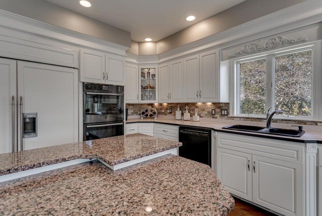 W7373 SPRING VALLEY DRIVE, Greenville, WI 54952