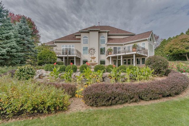 W7373 SPRING VALLEY DRIVE, Greenville, WI 54952