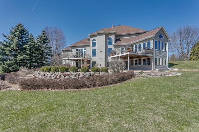 W7373 SPRING VALLEY DRIVE, Greenville, WI 54952