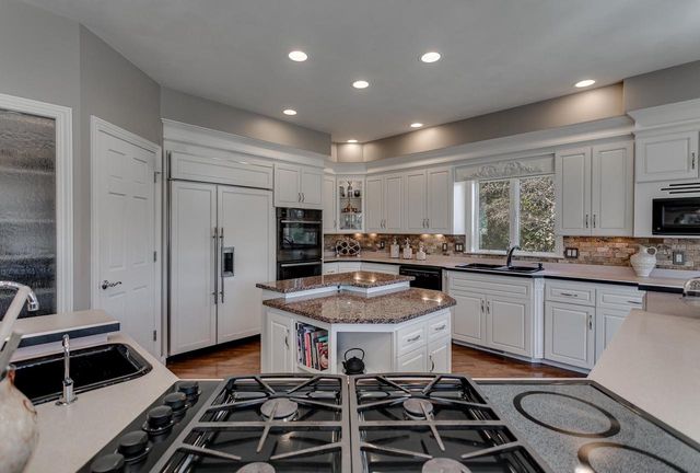 W7373 SPRING VALLEY DRIVE, Greenville, WI 54952