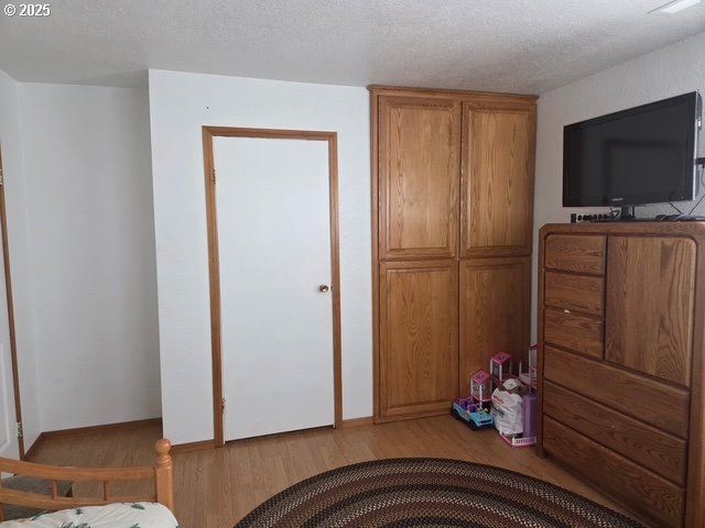 375 JORDAN CREEK Rd, Riddle, OR 97469