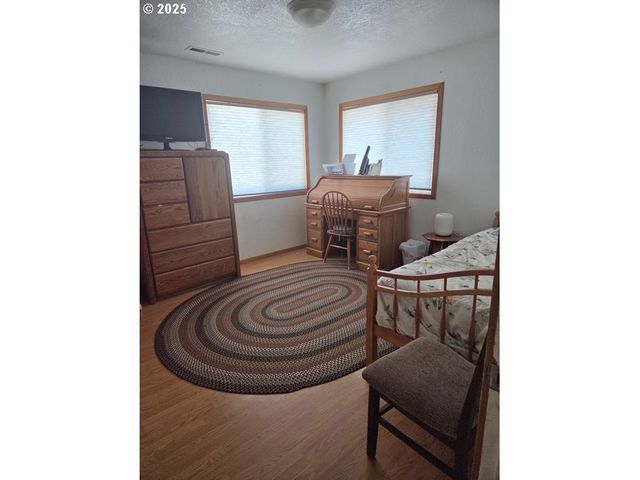 375 JORDAN CREEK Rd, Riddle, OR 97469