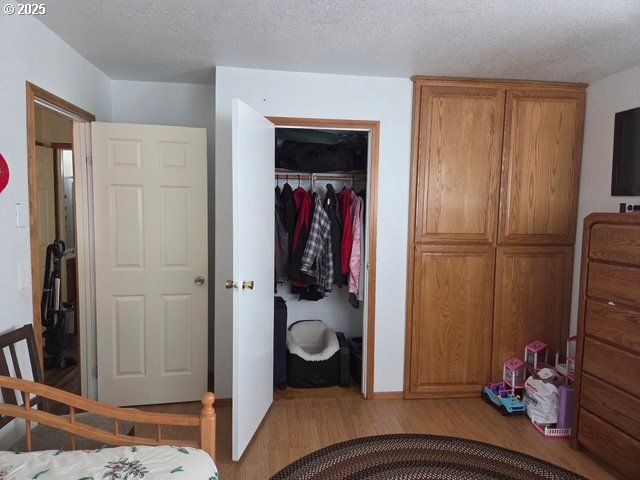 375 JORDAN CREEK Rd, Riddle, OR 97469