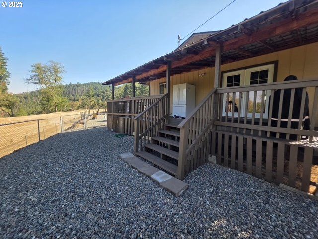 375 JORDAN CREEK Rd, Riddle, OR 97469