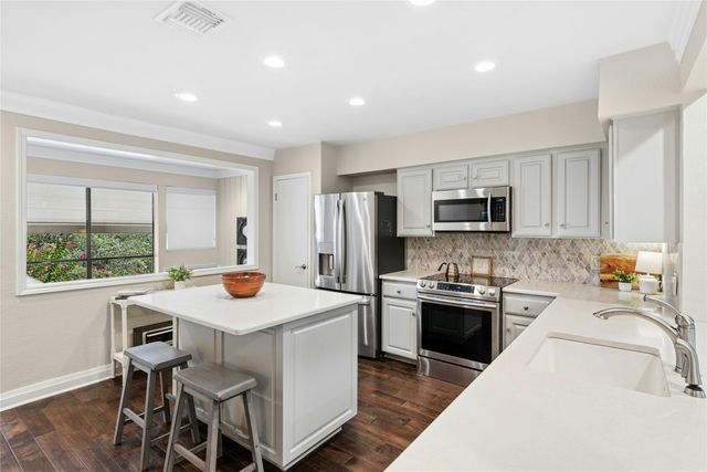 122 World Of Tennis SQ 122, Lakeway, TX 78738