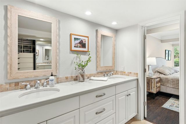 122 World Of Tennis SQ 122, Lakeway, TX 78738