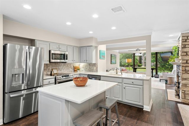 122 World Of Tennis SQ 122, Lakeway, TX 78738