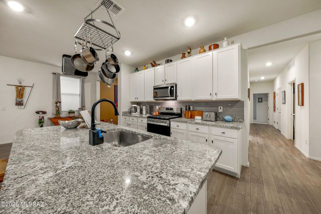 5829 W Pinto Loop, Tucson, AZ 85742