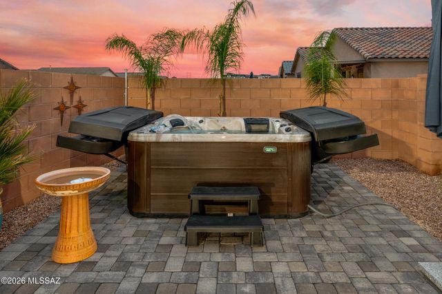 5829 W Pinto Loop, Tucson, AZ 85742