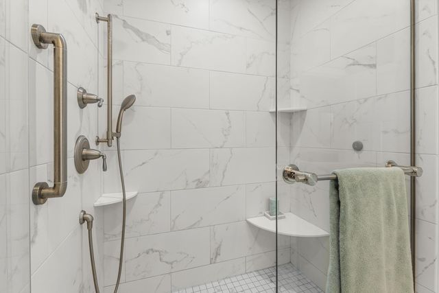 27 MULBERRY Lane, Epping, NH 03042