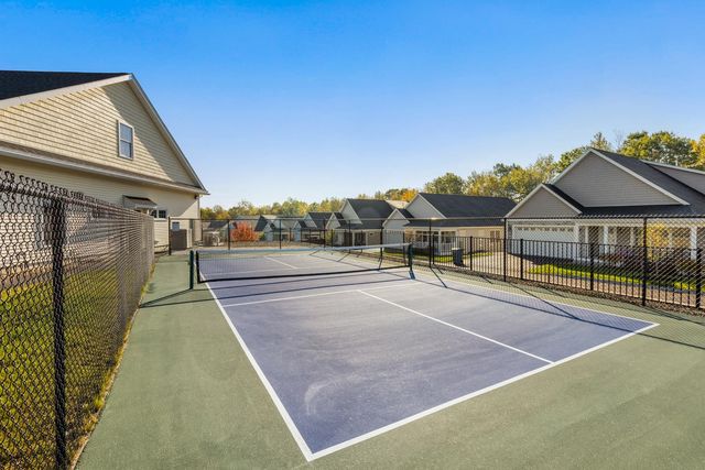 27 MULBERRY Lane, Epping, NH 03042