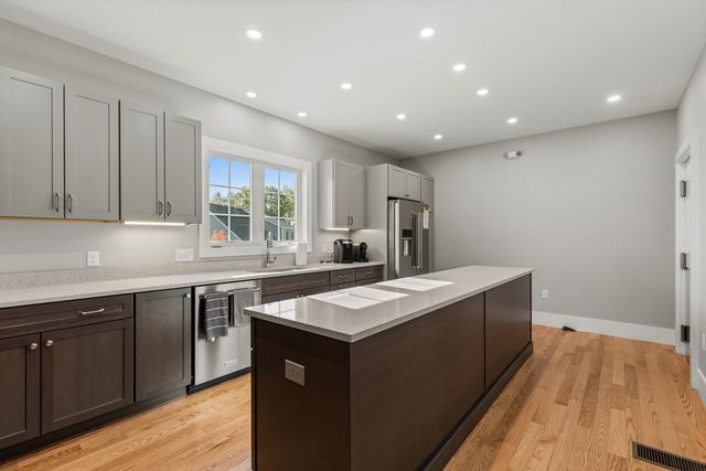 27 MULBERRY Lane, Epping, NH 03042