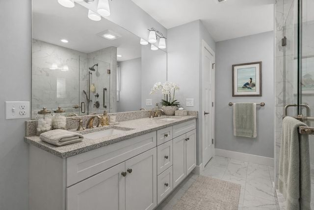 27 MULBERRY Lane, Epping, NH 03042