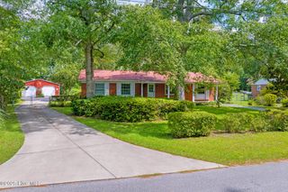 2211 Park Avenue, Newport, NC 28570