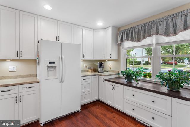 433 YORKSHIRE DR, Severna Park, MD 21146