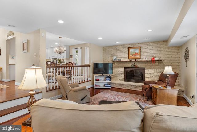 433 YORKSHIRE DR, Severna Park, MD 21146