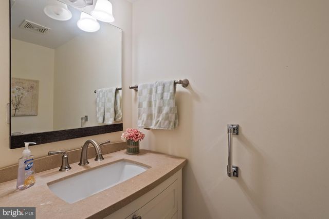 433 YORKSHIRE DR, Severna Park, MD 21146