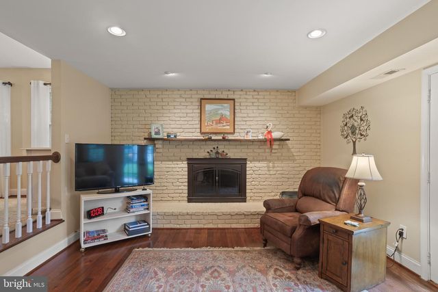 433 YORKSHIRE DR, Severna Park, MD 21146